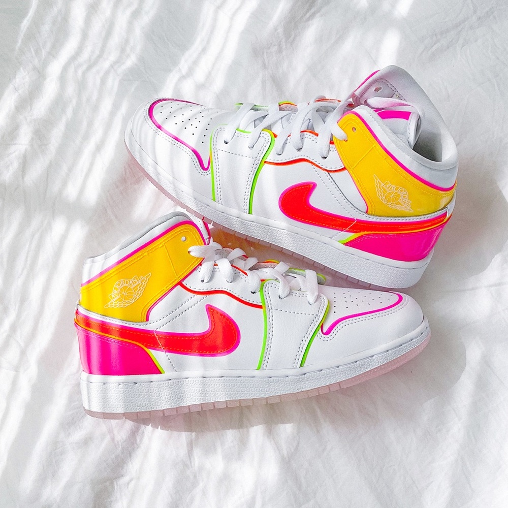 Nike air jordan 1 mid sneakers - Picture 2 of 8